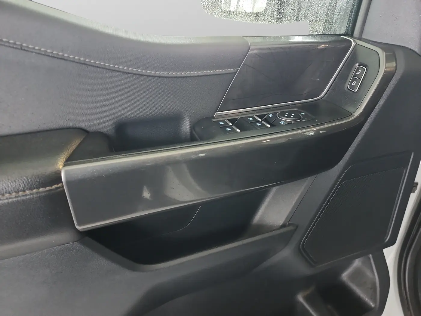 2023 Ford F-150 - $40,990