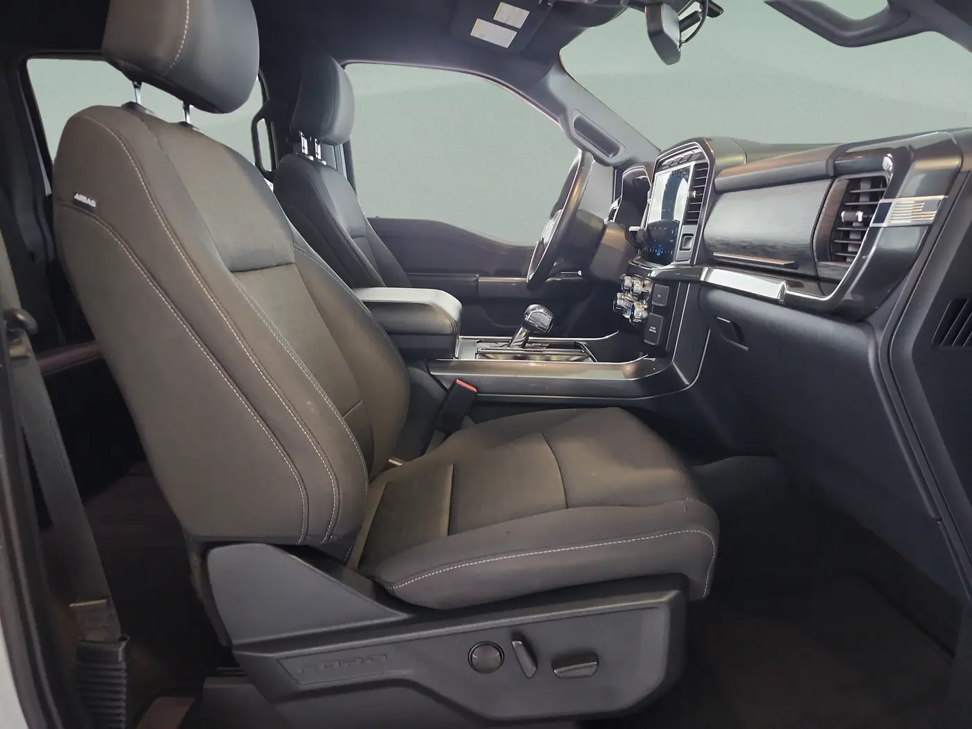 2023 Ford F-150 - $40,990