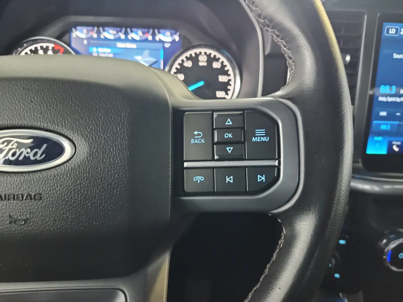 2023 Ford F-150 - $40,990