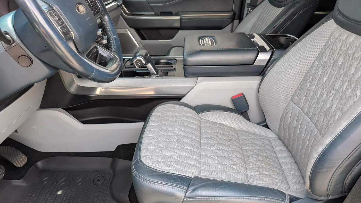 2022 Ford F-150 Platinum