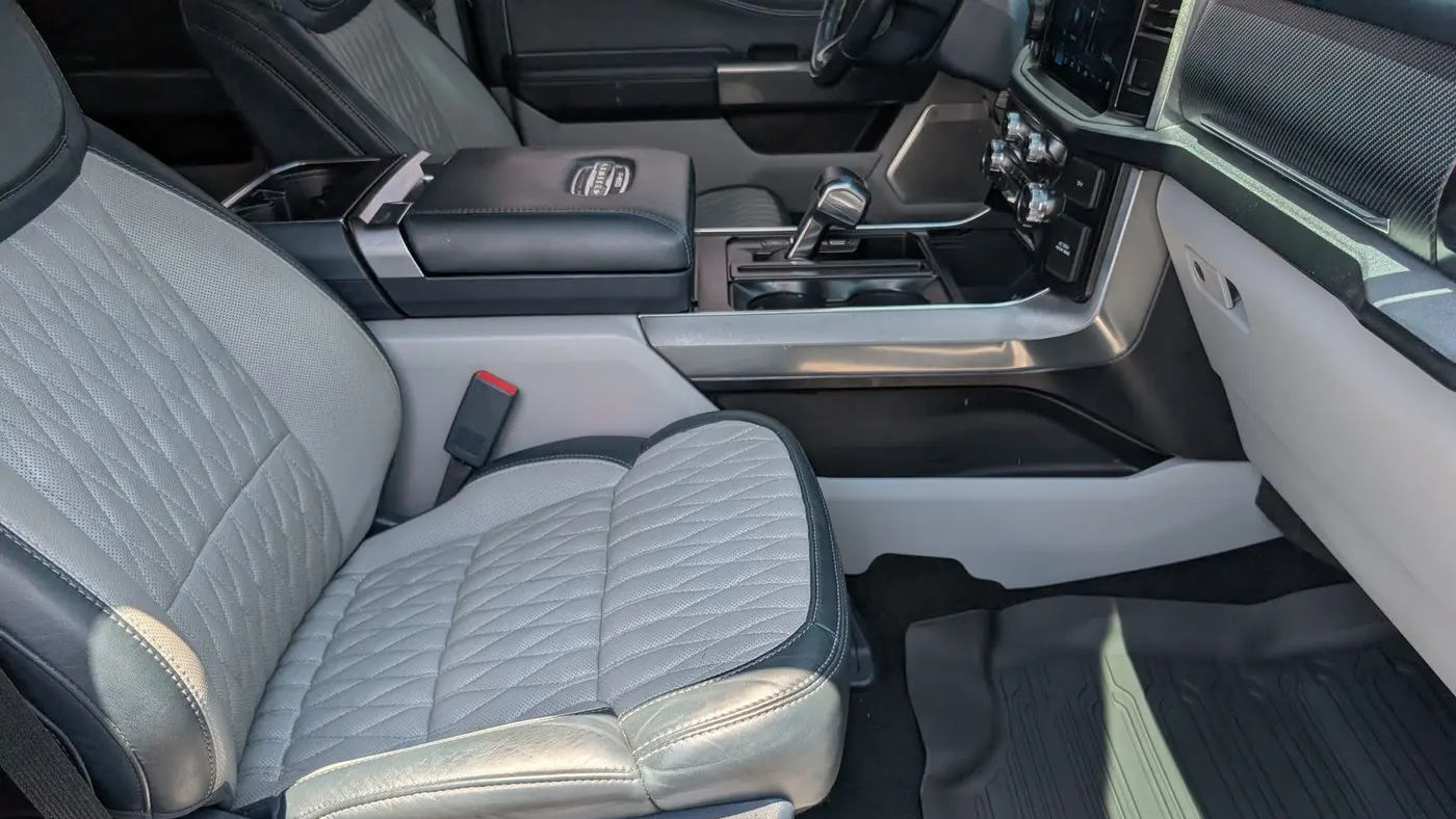 2022 Ford F-150 Platinum