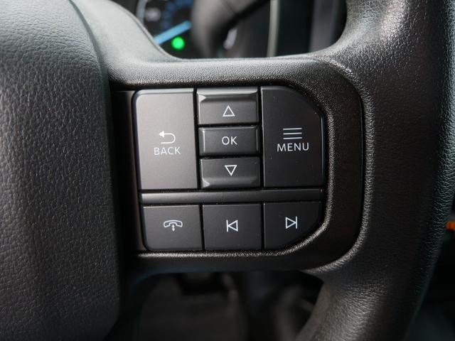2023 Ford F-150 - $32,895