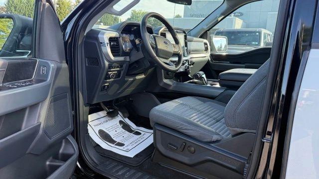 2023 Ford F-150 - $45,990