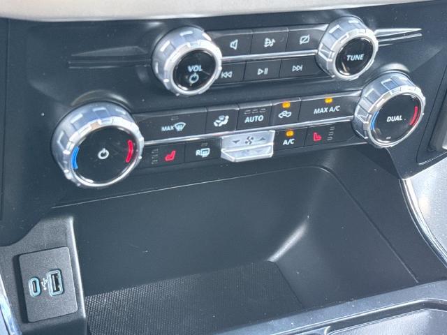 2023 Ford F-150 - $33,900