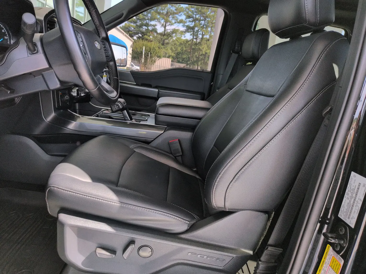 2023 Ford F-150 - $39,900