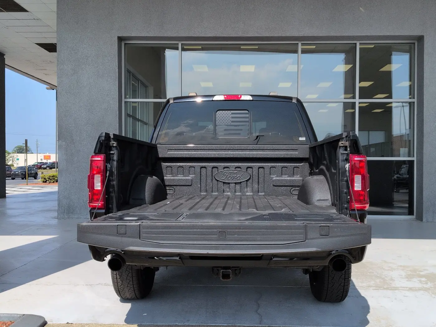 2023 Ford F-150 - $39,900