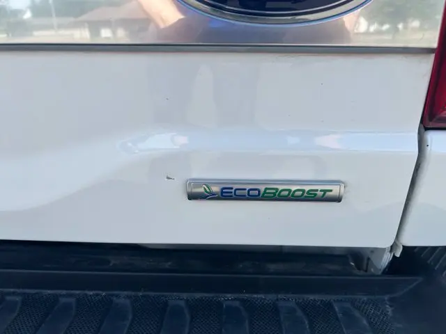 2022 Ford F-150 - $38,979