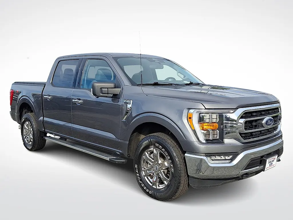 2022 Ford F-150 - $40,833