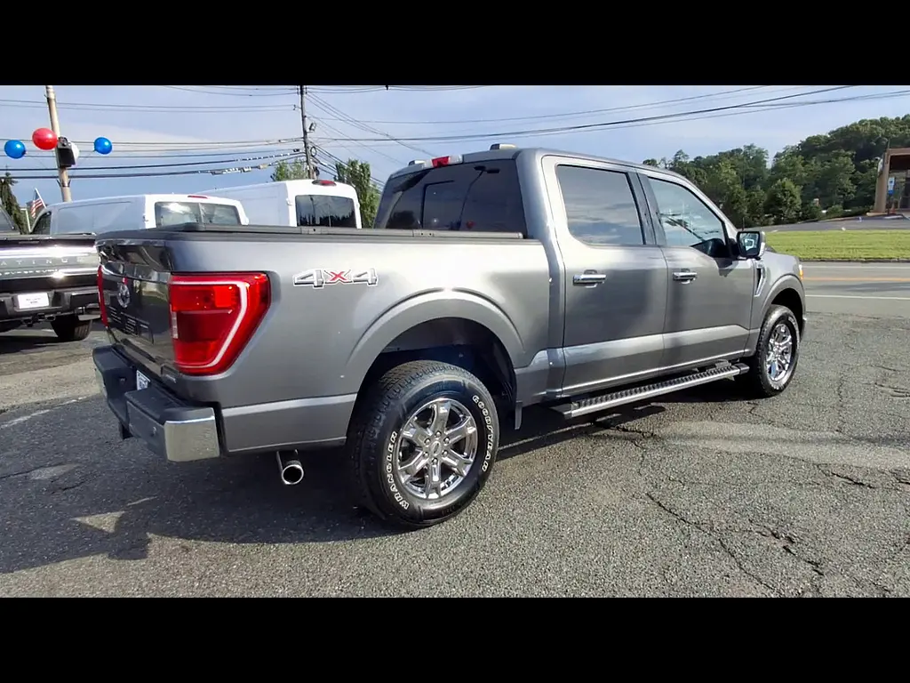 2022 Ford F-150 - $40,833