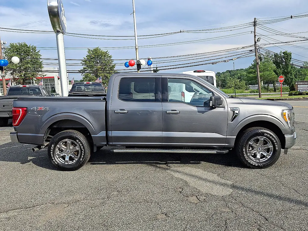 2022 Ford F-150 - $40,833