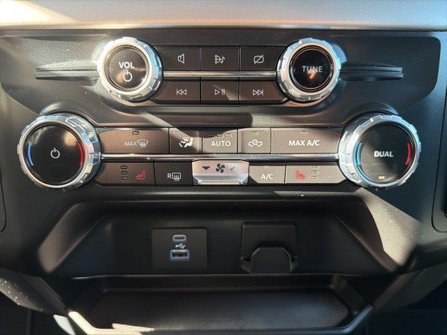 2022 Ford F-150 - $35,995
