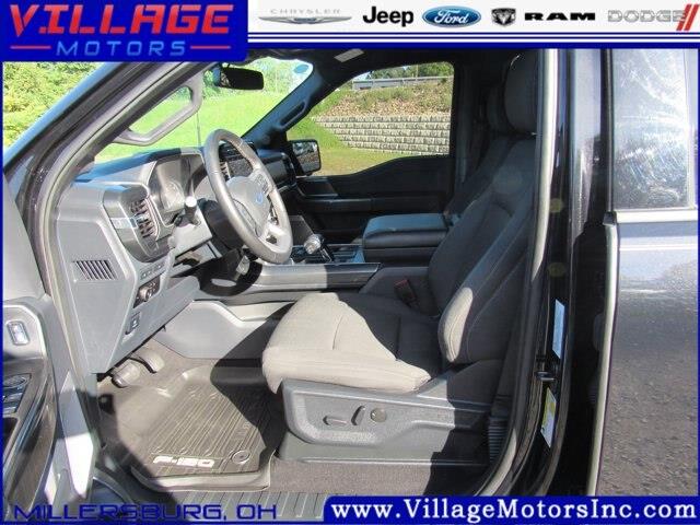 2023 Ford F-150 - $43,900