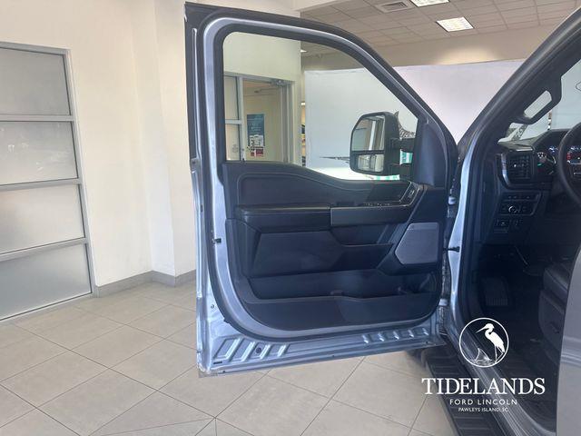 2023 Ford F-150 - $42,400