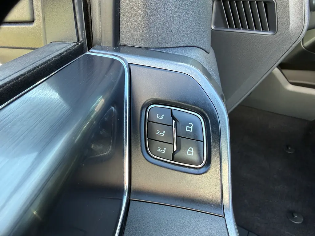 2023 Ford F-150 - $49,996