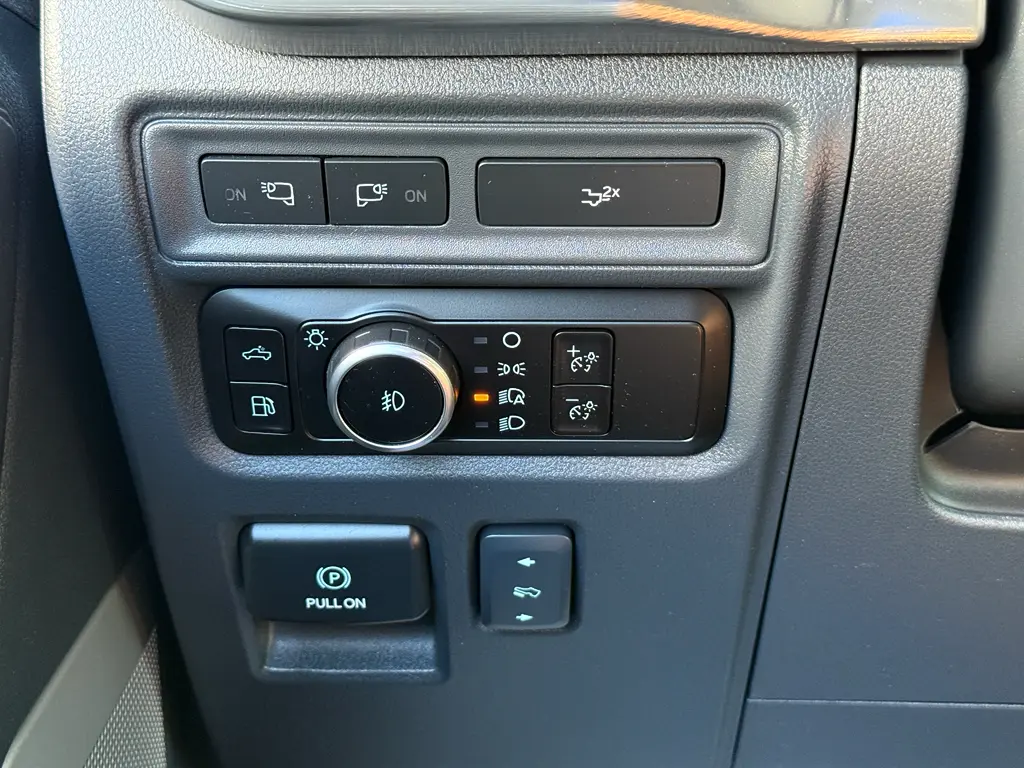 2023 Ford F-150 - $49,996