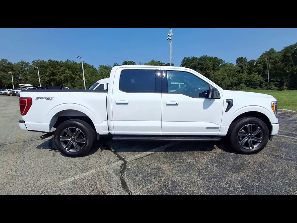 2023 Ford F-150 - $45,995