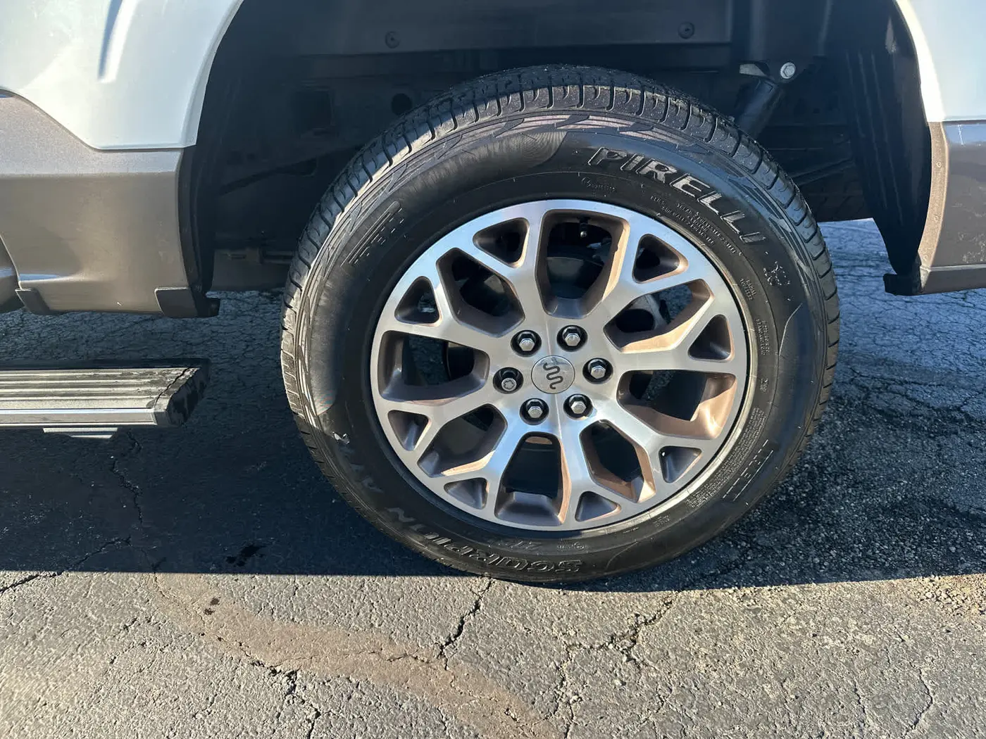 2023 Ford F-150 - $51,990