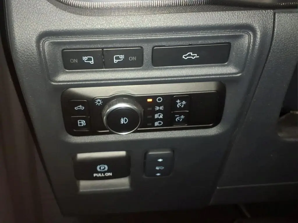 2023 Ford F-150 - $38,296