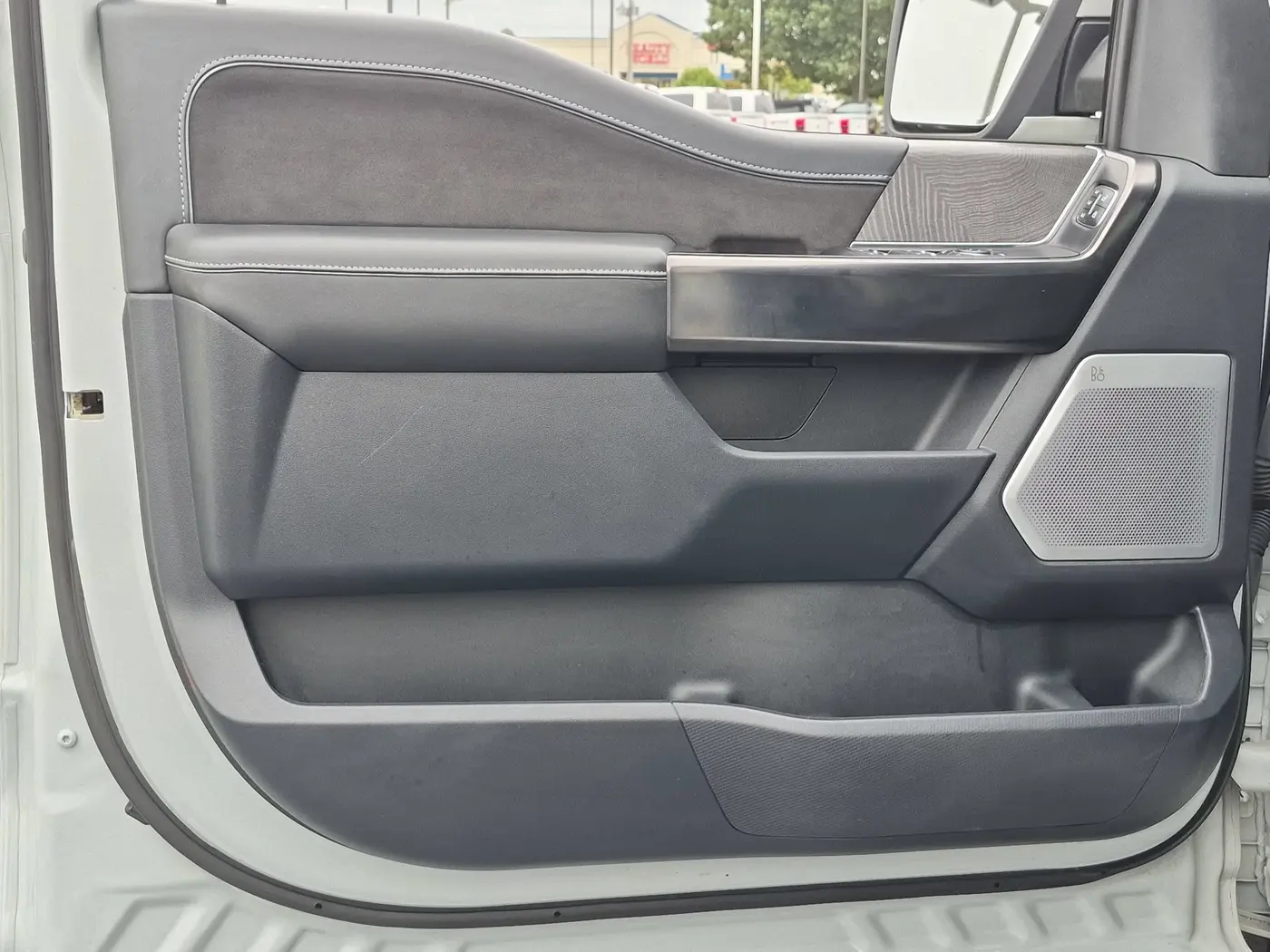 2023 Ford F-150 - $47,000