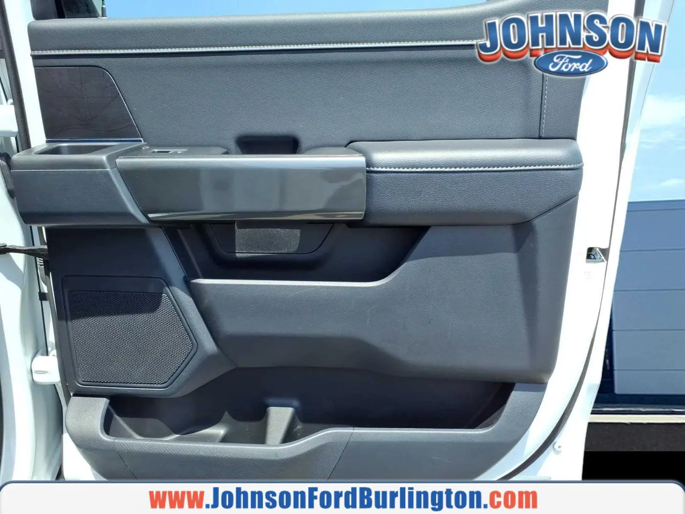 2023 Ford F-150 - $40,900