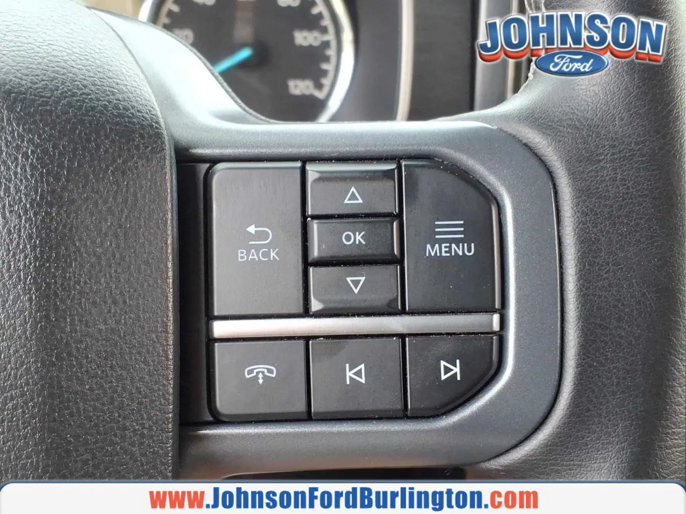 2023 Ford F-150 - $40,900