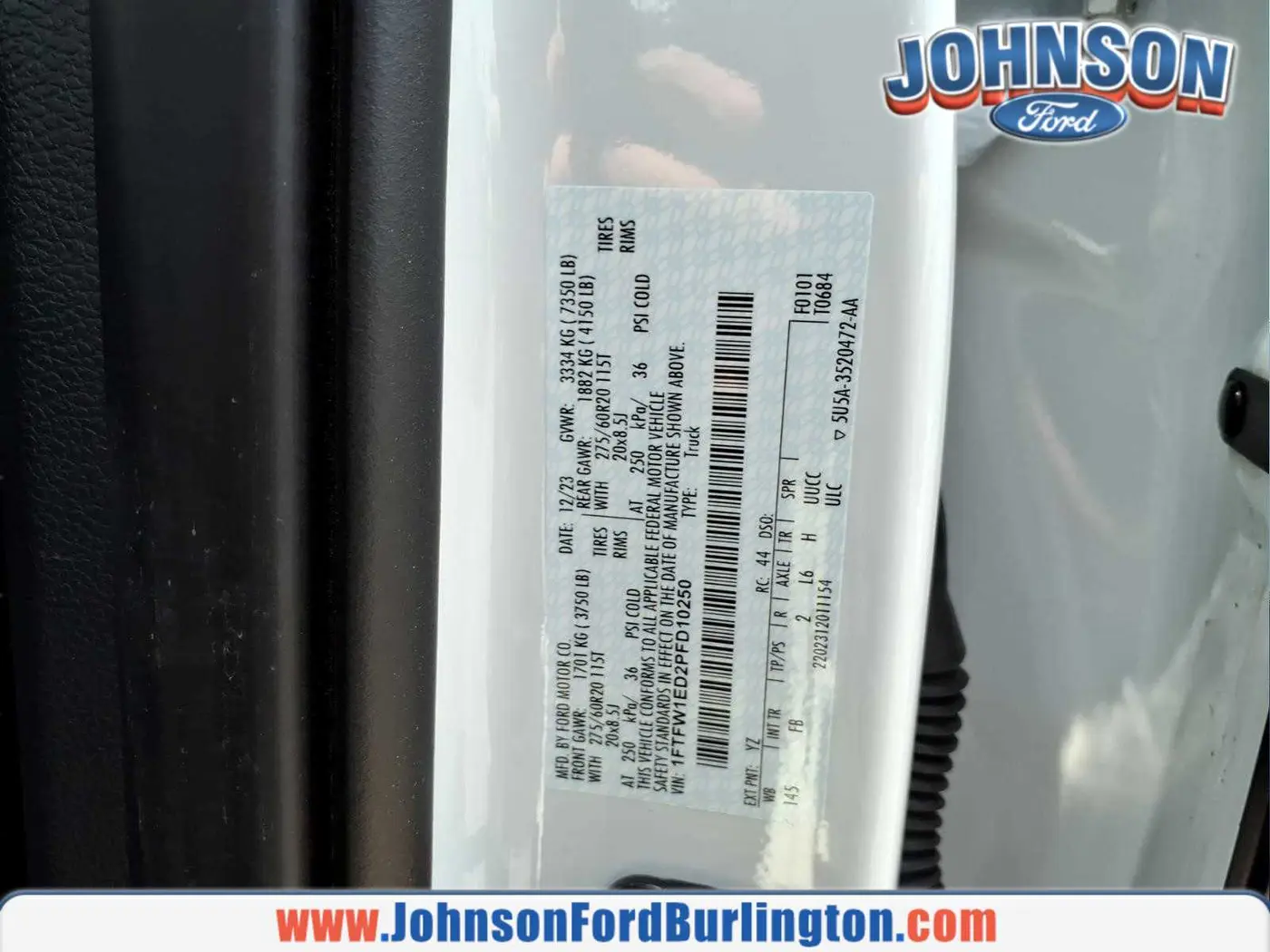 2023 Ford F-150 - $40,900