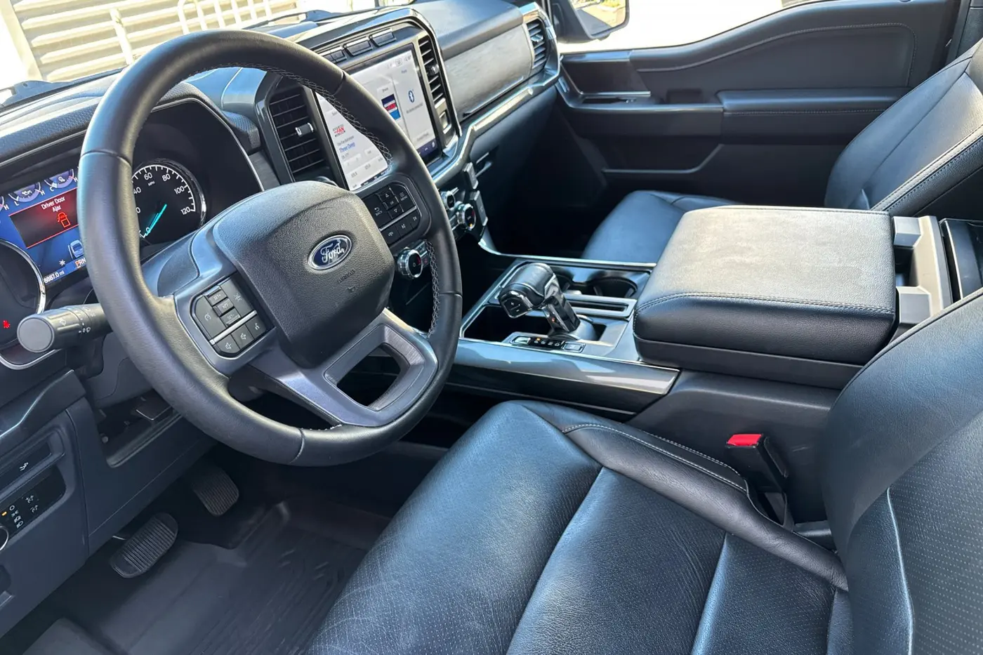 2023 Ford F-150 - $43,906