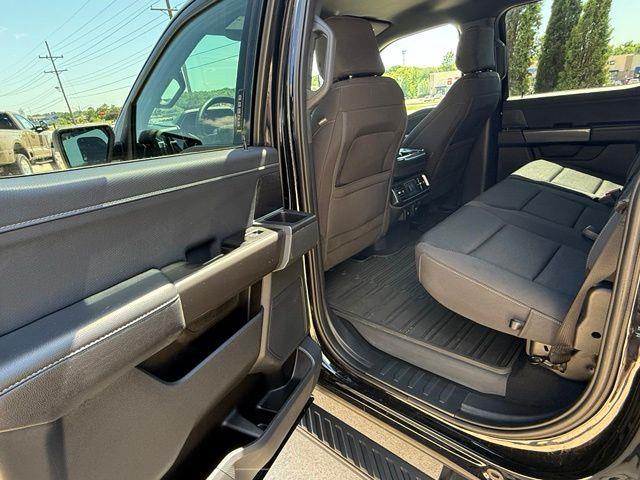 2023 Ford F-150 - $36,800