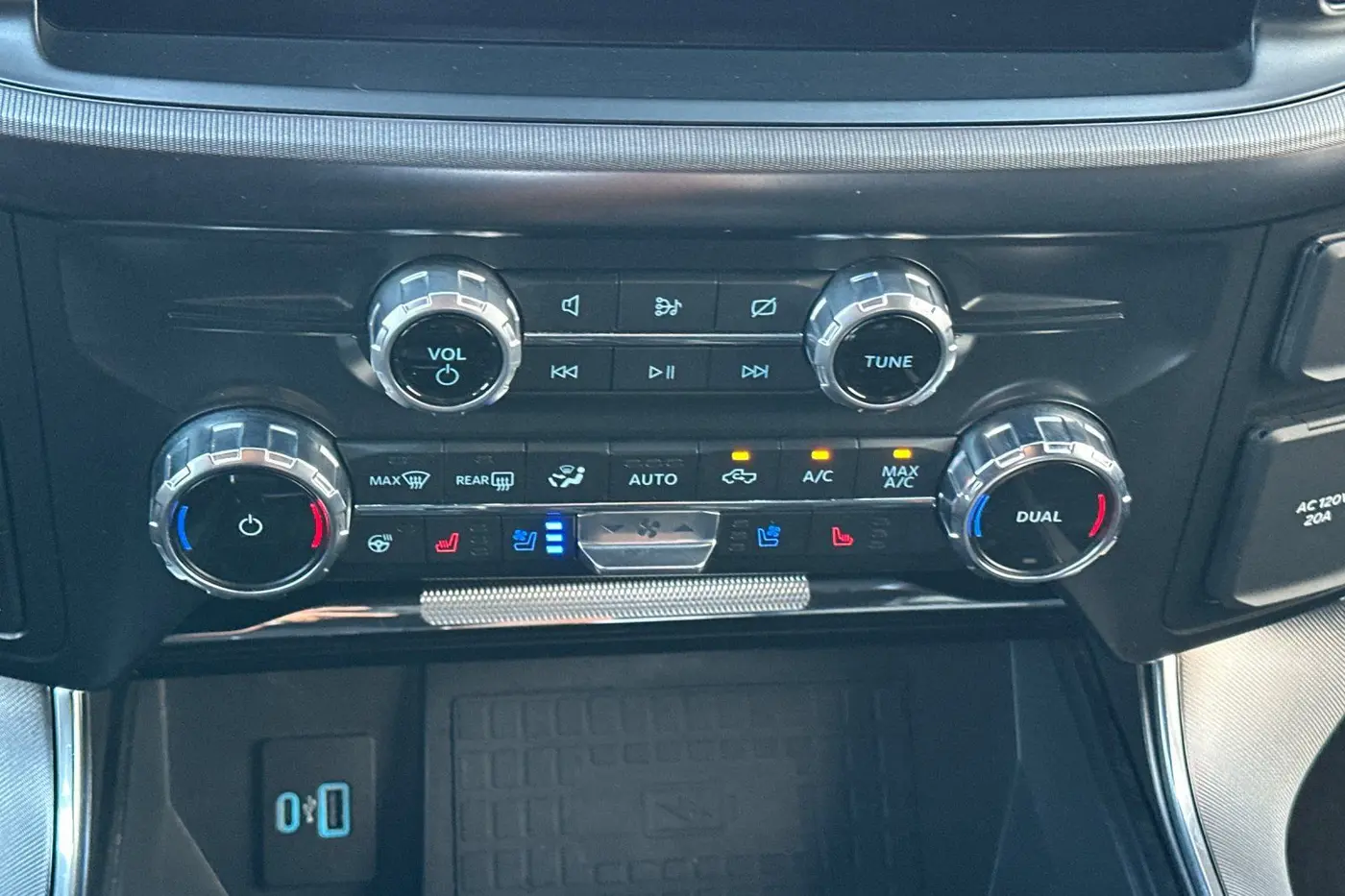 2022 Ford F-150 - $44,375