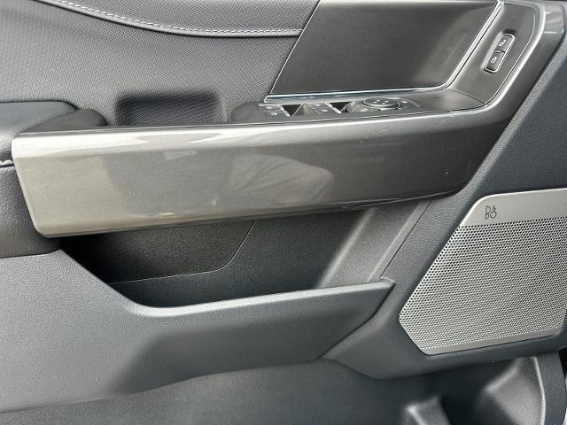 2023 Ford F-150 - $43,900
