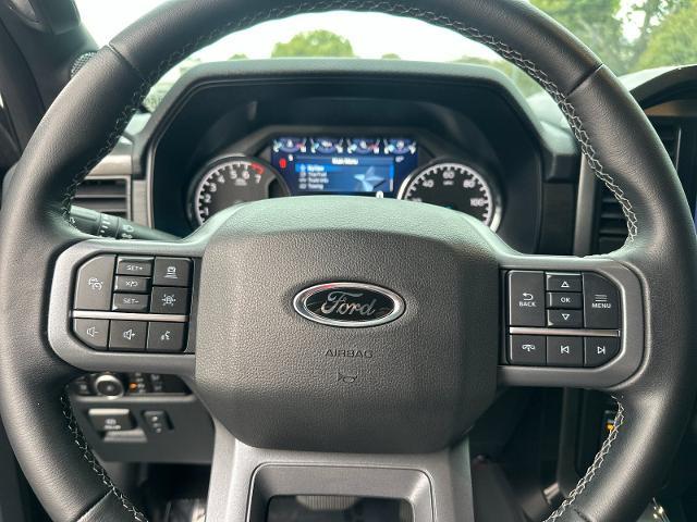 2023 Ford F-150 - $43,900