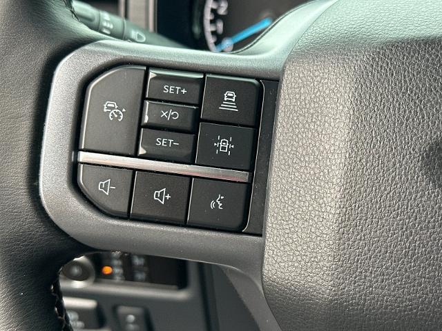 2023 Ford F-150 - $43,900