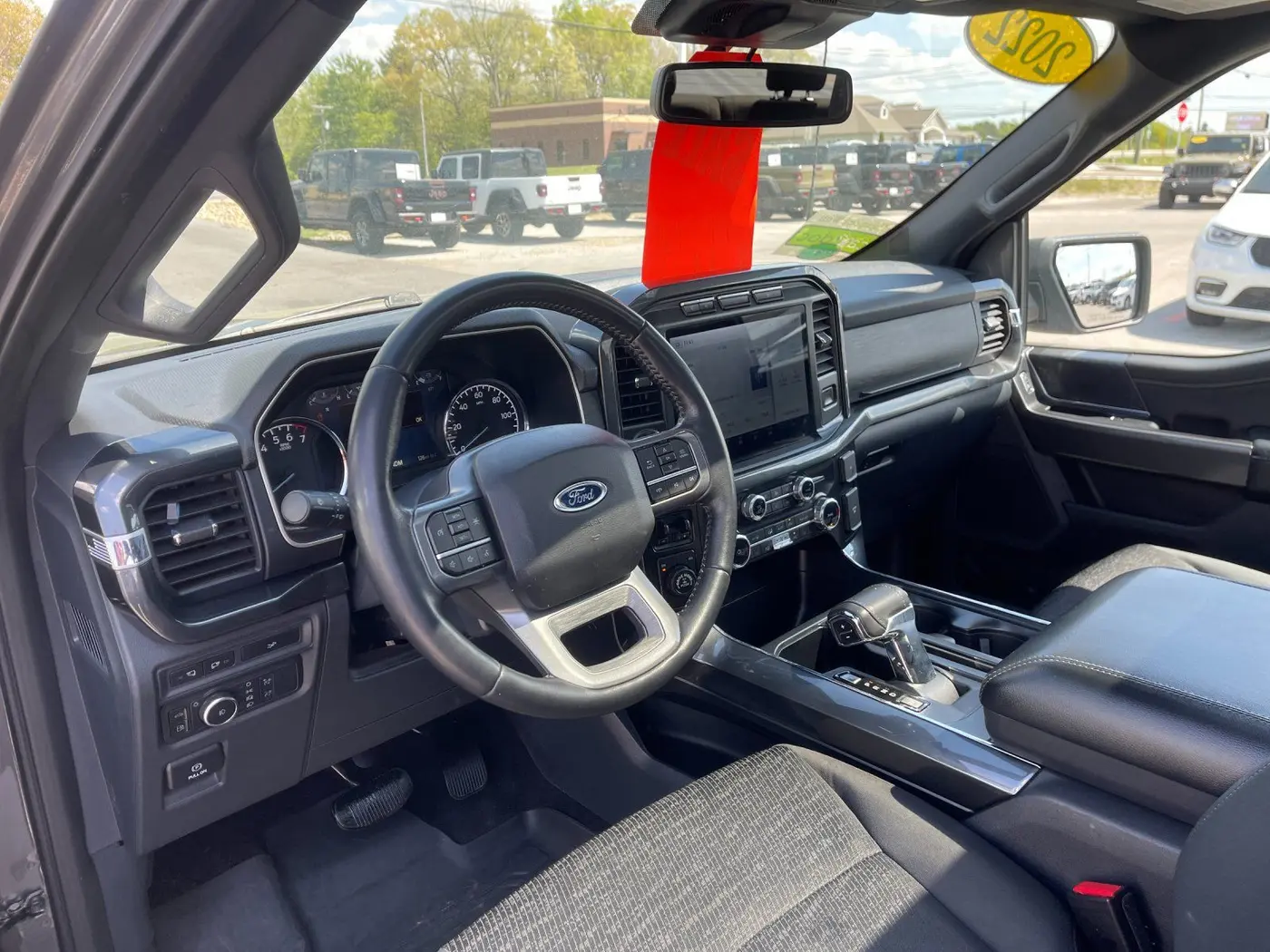 2022 Ford F-150 - $40,802