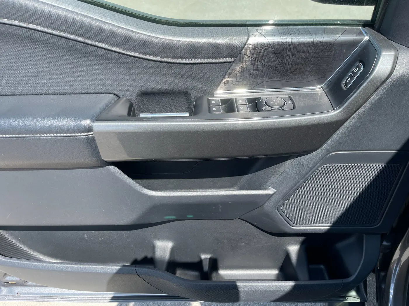 2022 Ford F-150 - $40,802