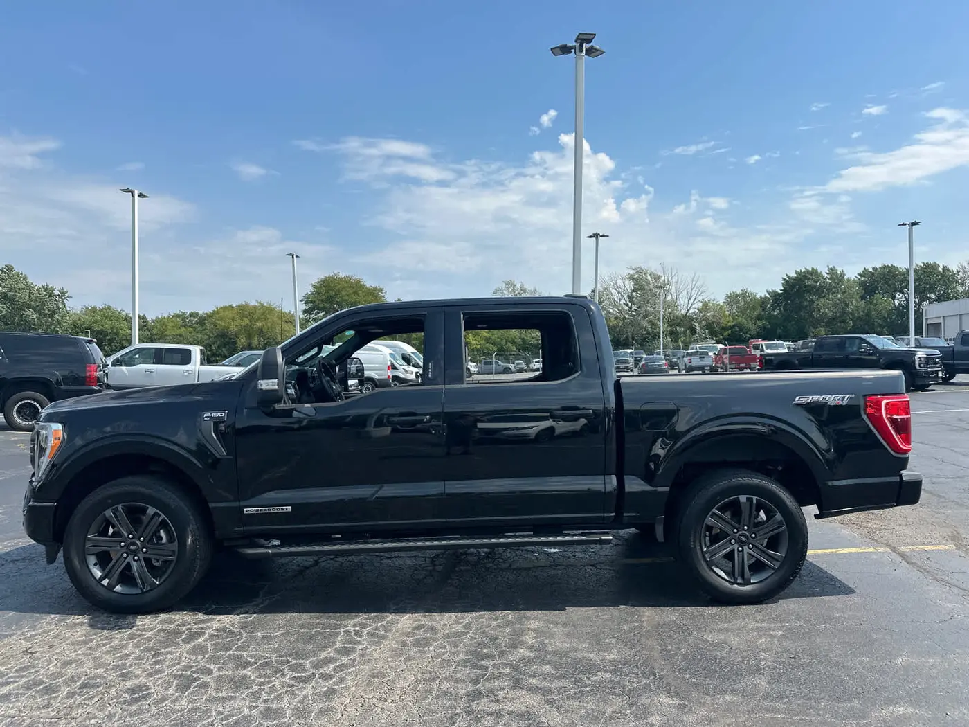 2023 Ford F-150 - $39,990