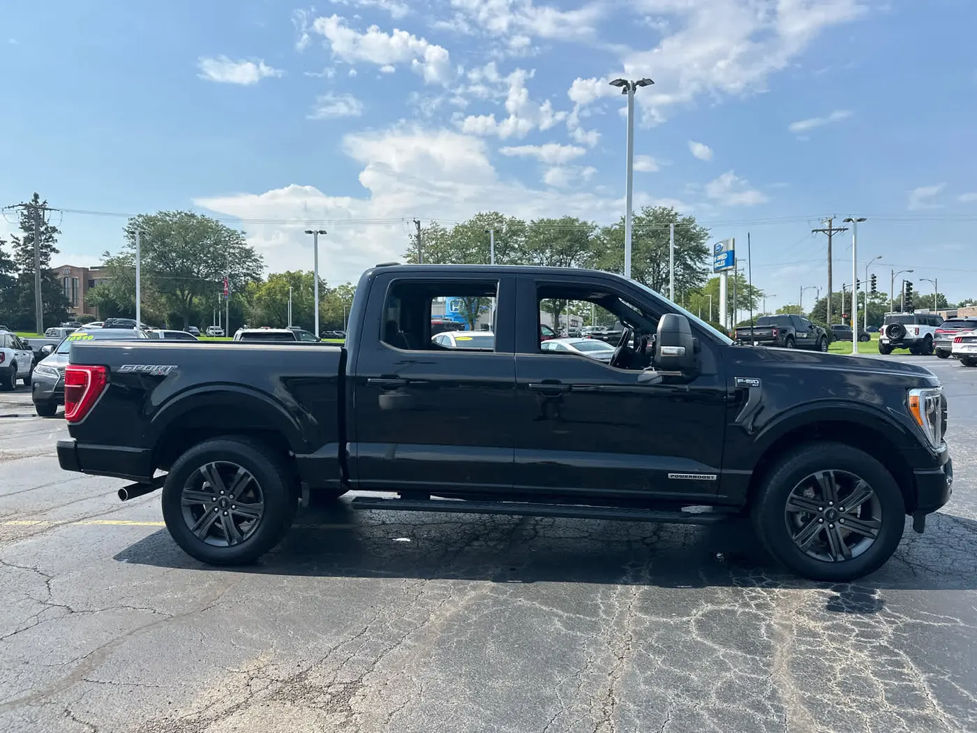 2023 Ford F-150 - $39,990