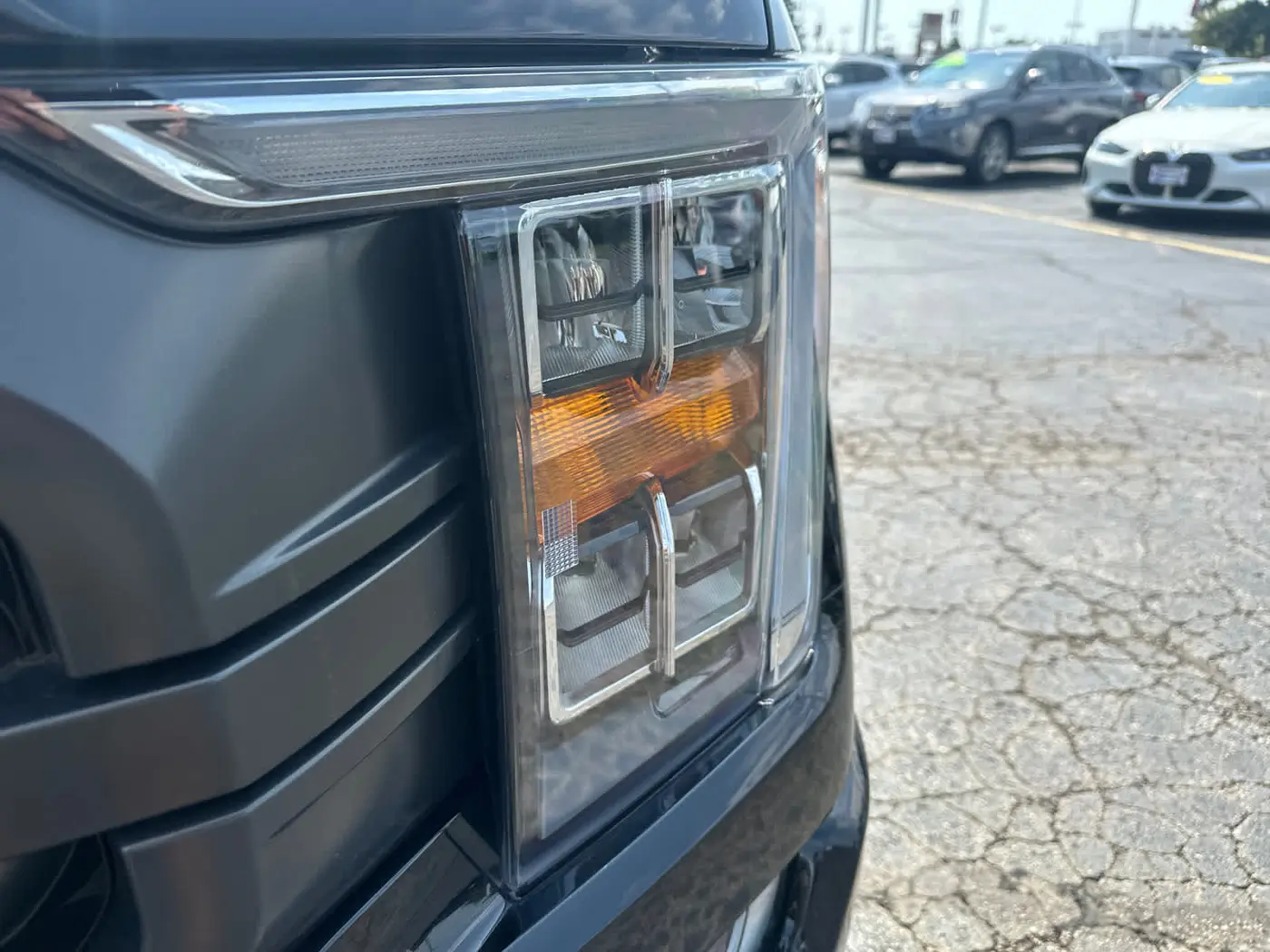 2023 Ford F-150 - $39,990