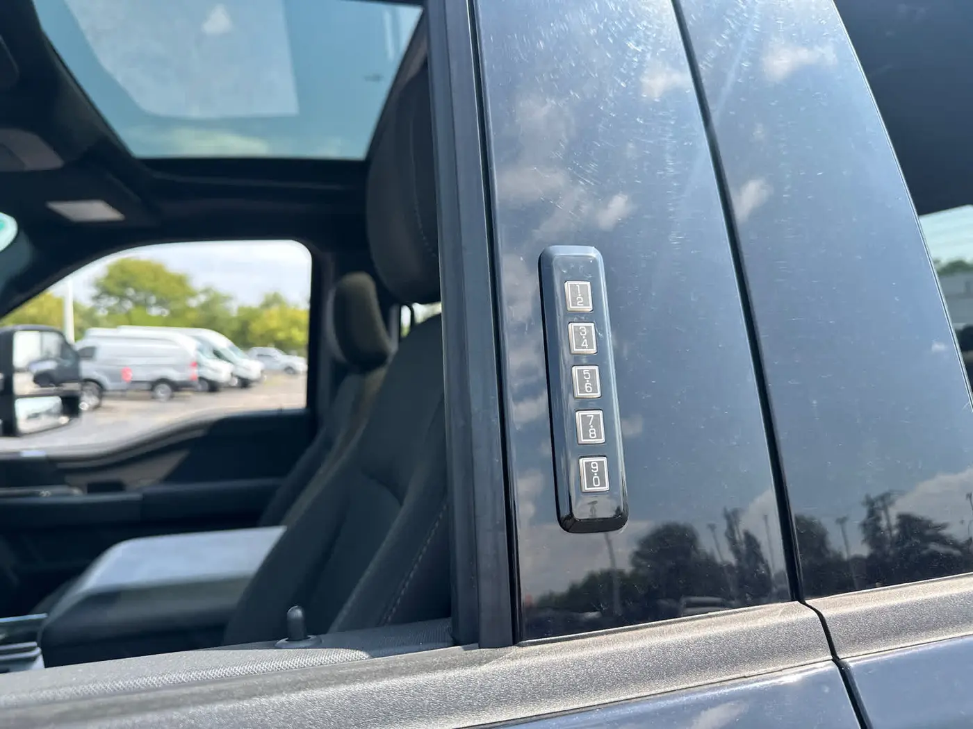 2023 Ford F-150 - $39,990