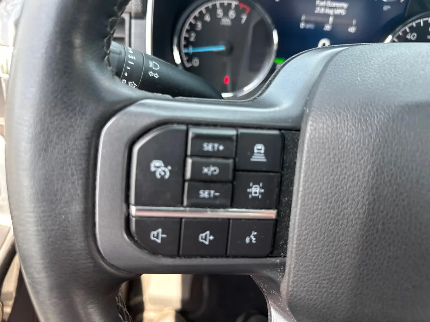 2023 Ford F-150 - $39,990