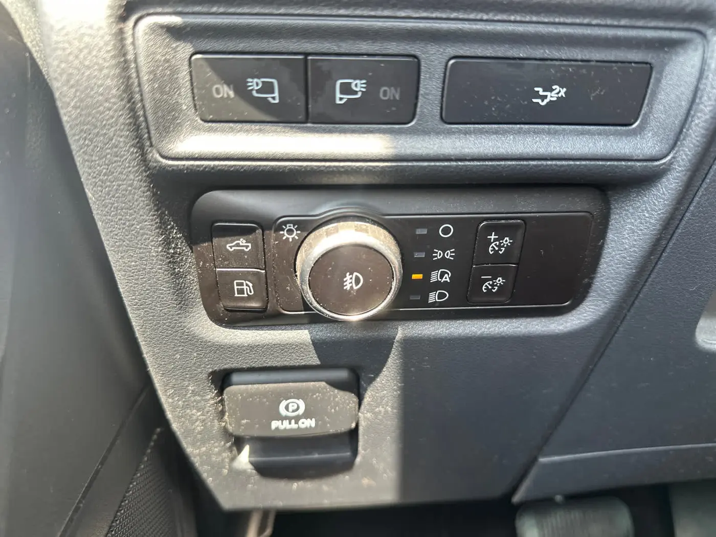 2023 Ford F-150 - $39,990