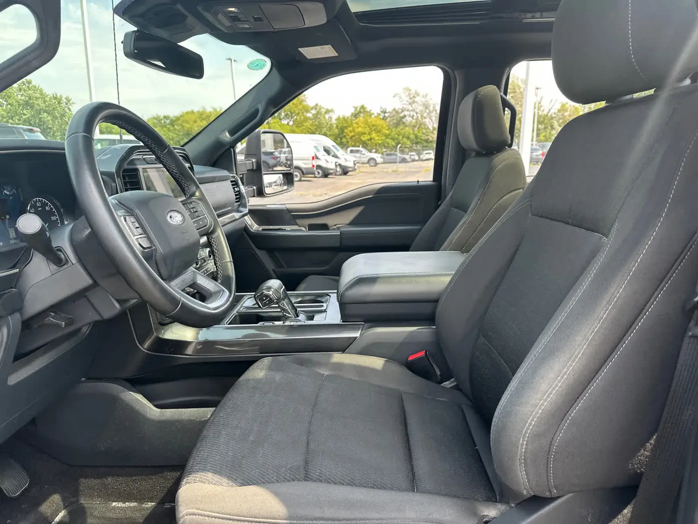 2023 Ford F-150 - $39,990