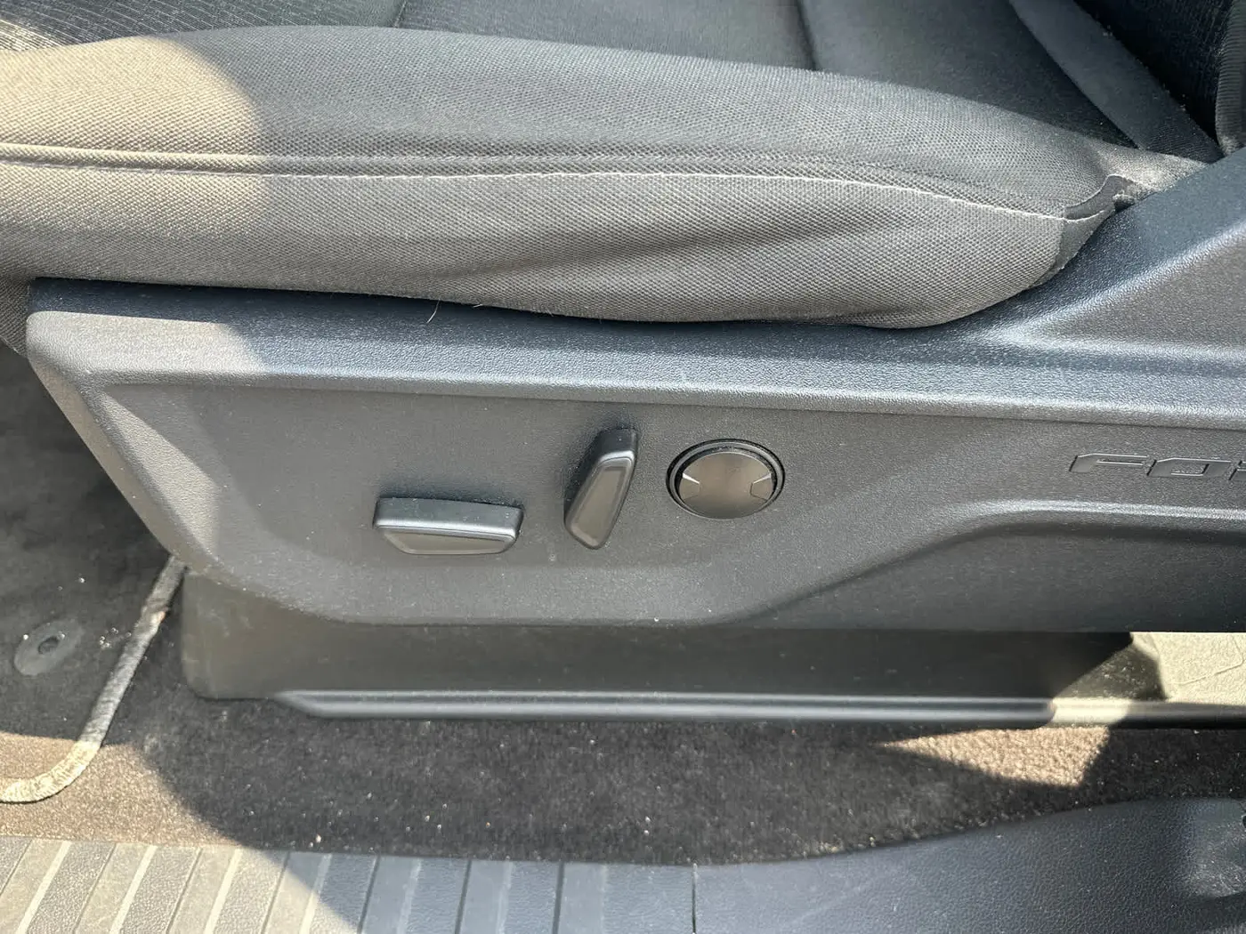 2023 Ford F-150 - $39,990