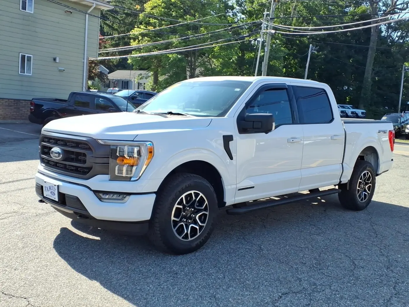2022 Ford F-150 - $42,545