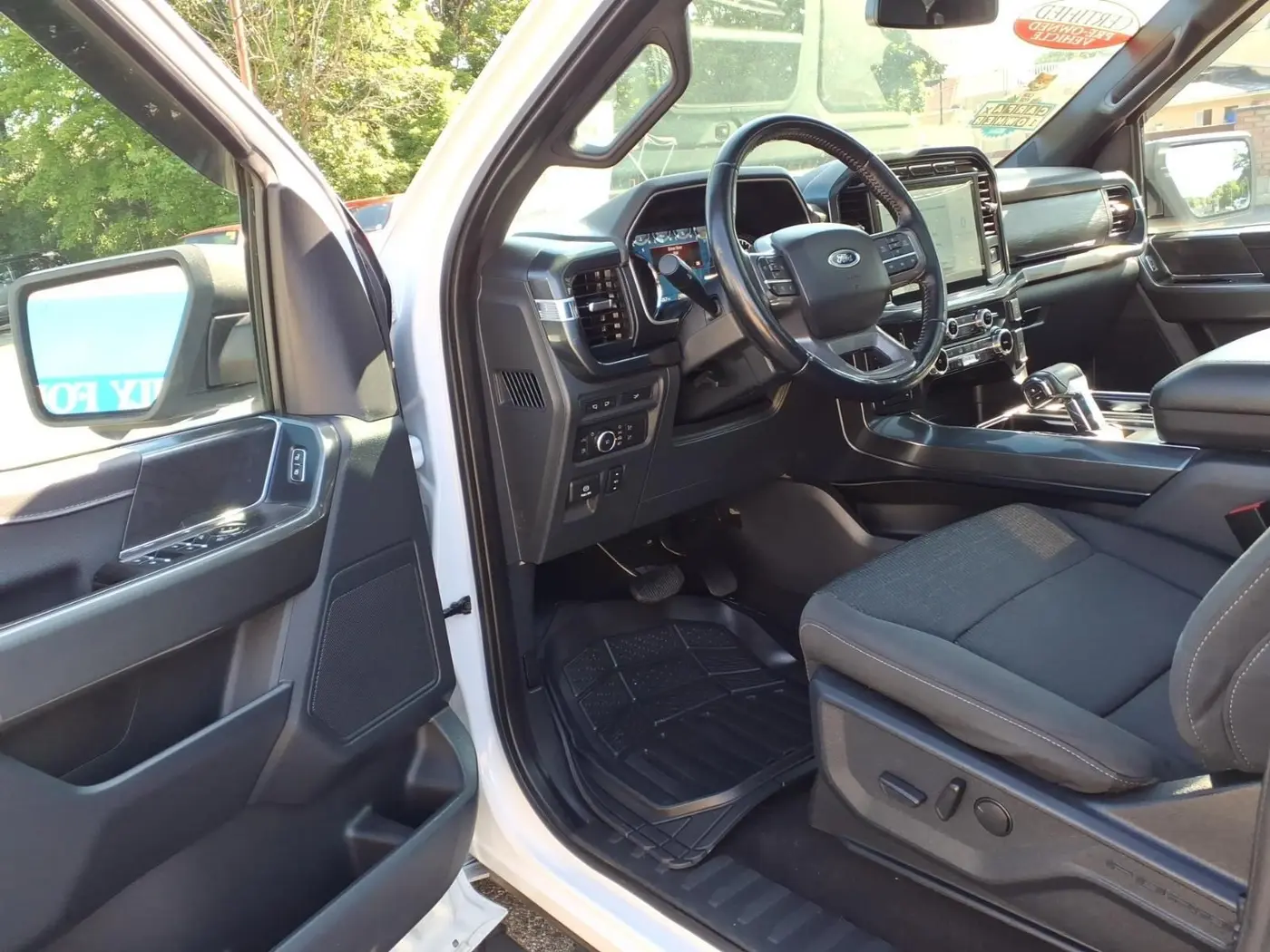 2022 Ford F-150 - $42,545