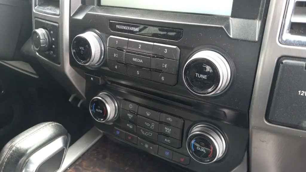 2015 Ford F-150 Platinum