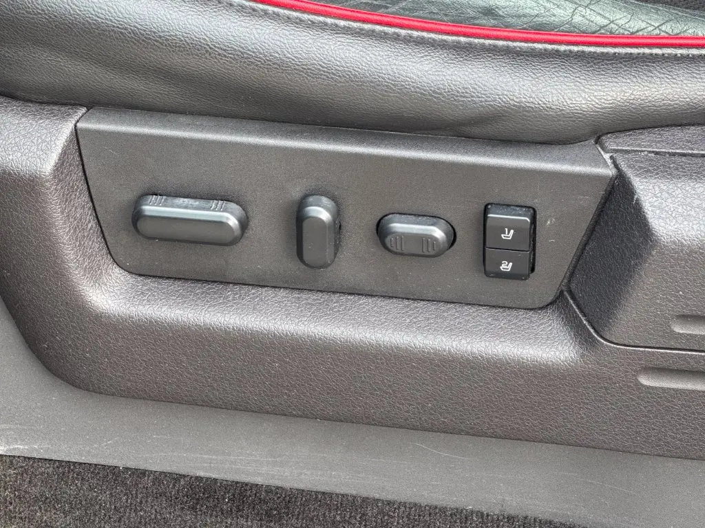 2013 Ford F-150 - $12,900