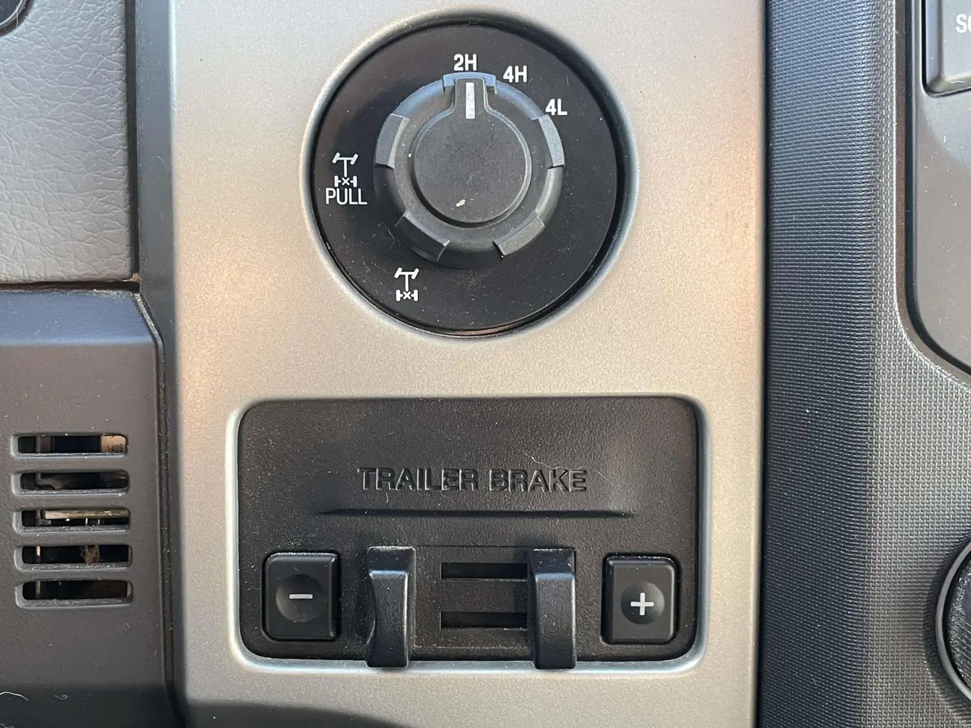 2014 Ford F-150 - $10,900