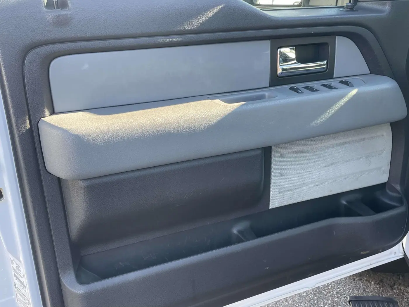2014 Ford F-150 - $10,900