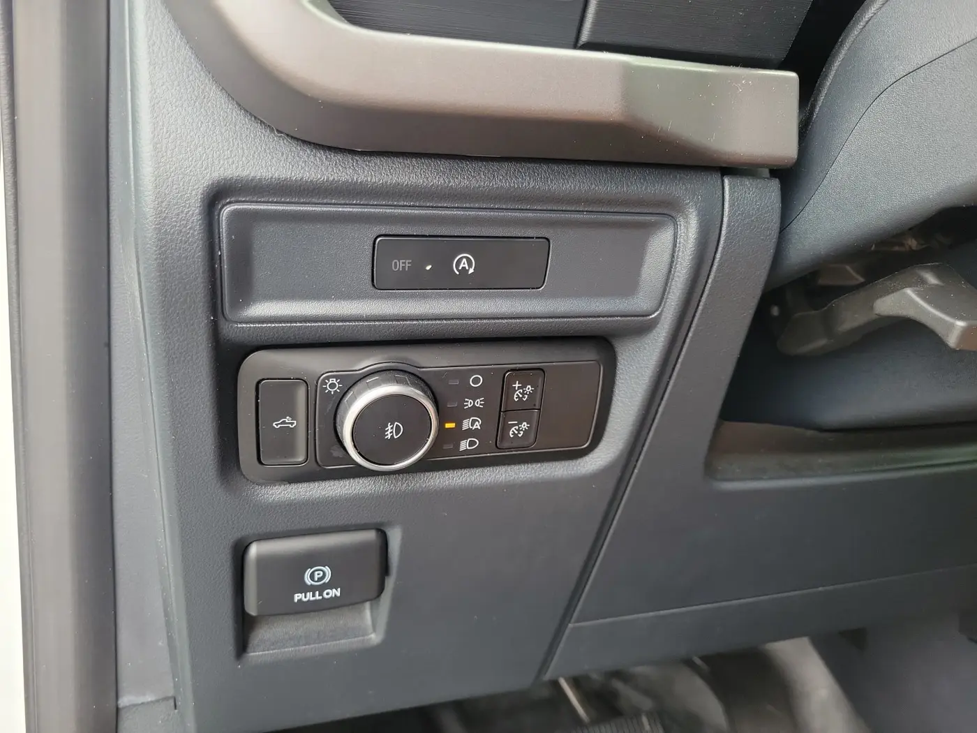 2025 Ford F-150 - $34,788