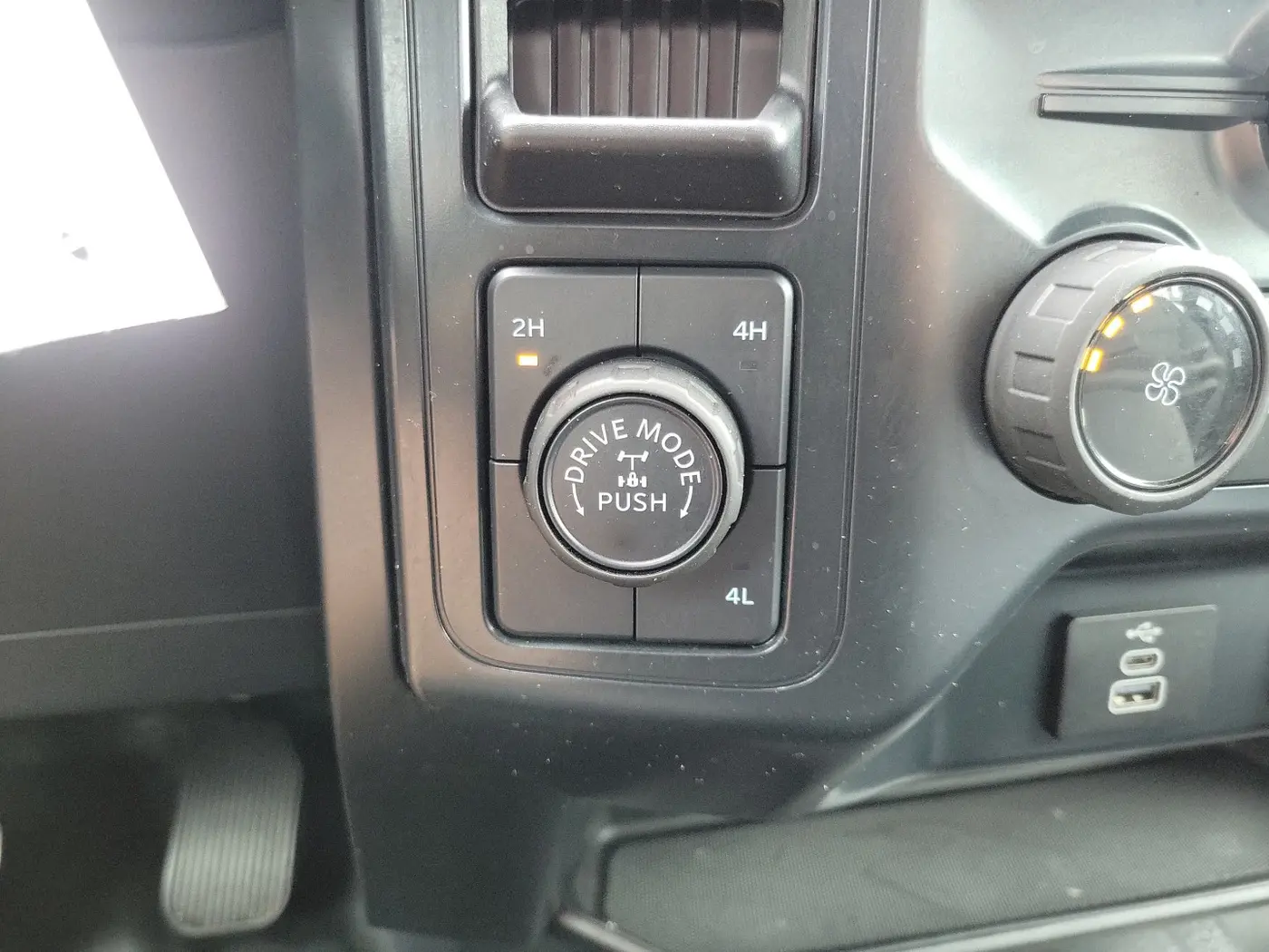 2025 Ford F-150 - $34,788